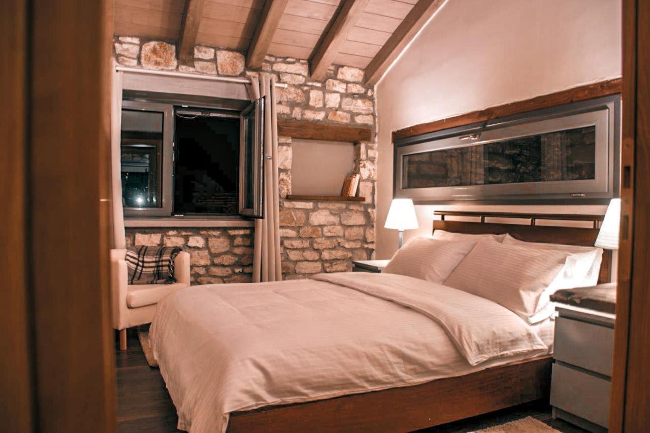 Epirus Stone Suites Kalpaki  Bagian luar foto